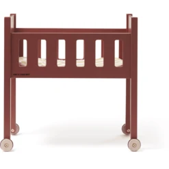 Kids Concept ® Poppenbed Carl Larsson Rood 9 Kids Concept ® Poppenbed Carl Larsson Rood -Kinderwereld Verkoop kids concept poppenbed carl larsson rood a411273 4